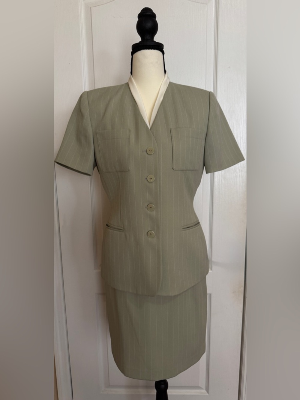 Le Suit Petite Classic Pinstripe Short Sleeve Skirt Suit in Sage 4P